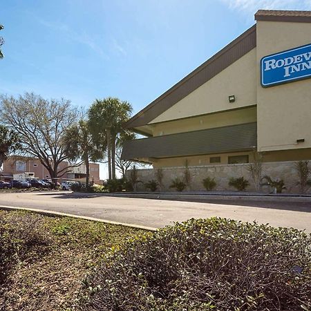 Bay Inn On Busch タンパ エクステリア 写真