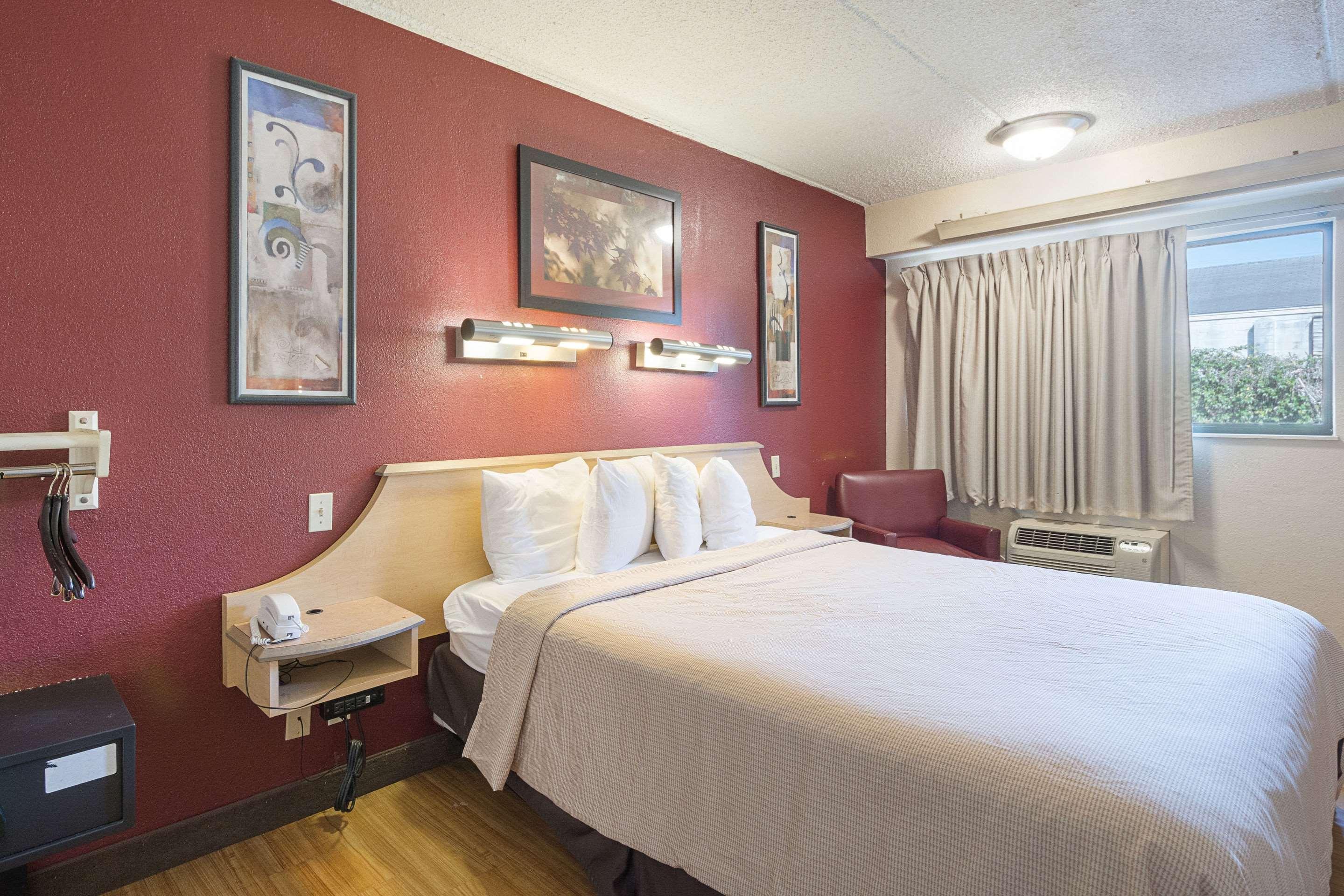 Bay Inn On Busch タンパ エクステリア 写真