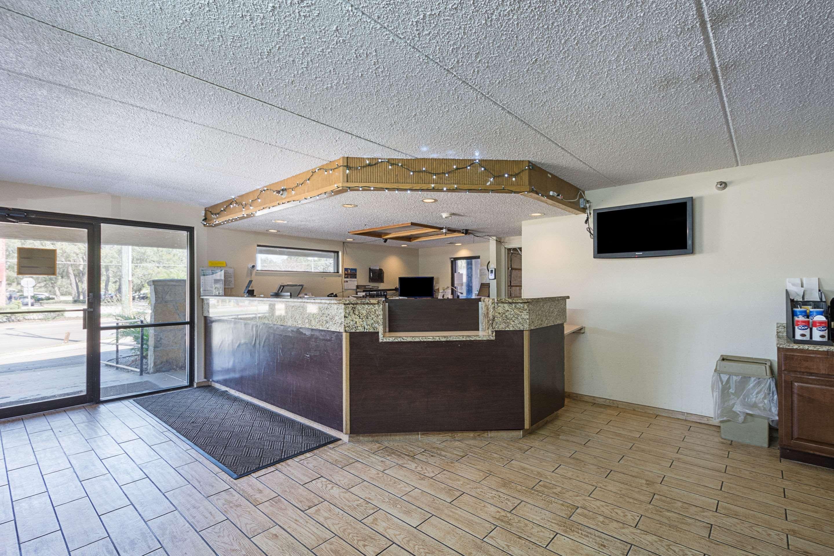 Bay Inn On Busch タンパ エクステリア 写真