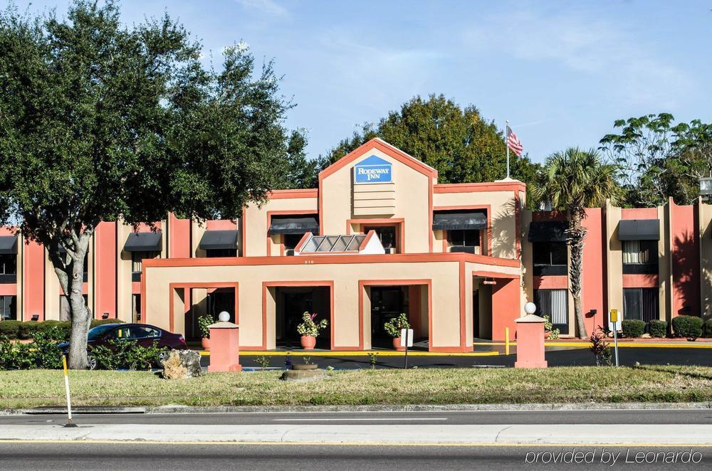 Bay Inn On Busch タンパ エクステリア 写真