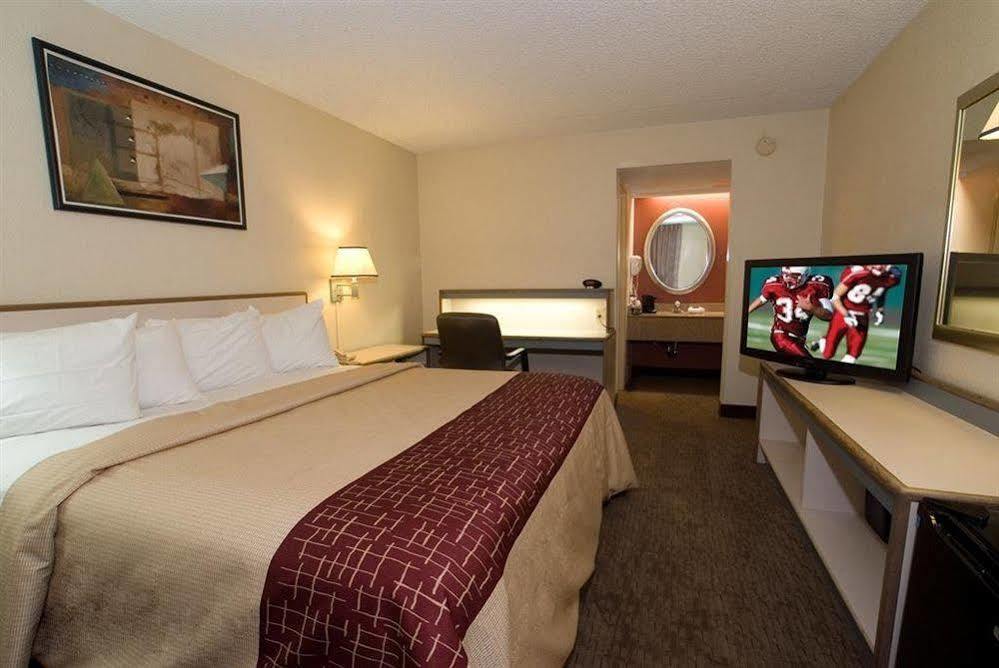 Bay Inn On Busch タンパ エクステリア 写真